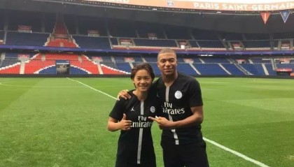  里昂女足四连冠创历史新纪录  