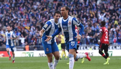  里昂中场核心爆发，梅开二度助球队重返胜轨