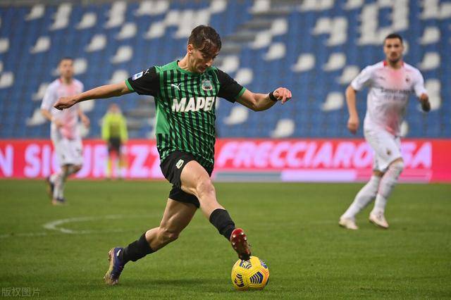  亚特兰大三球横扫萨索洛，斯卡马卡头槌破门显空中优势