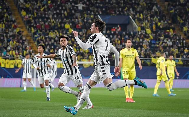  尤文图斯边路传中制霸，高空轰炸轰塌萨勒尼塔纳城池