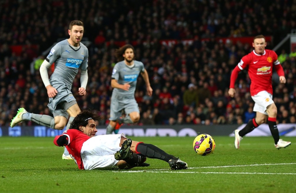  纽卡斯尔联爆冷门，喜鹊军团客场掀翻豪门