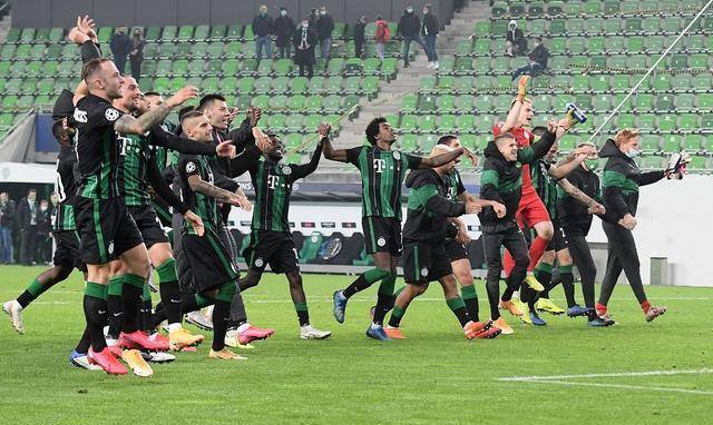  亚琛升班马发威，德甲主场逼平欧冠常客