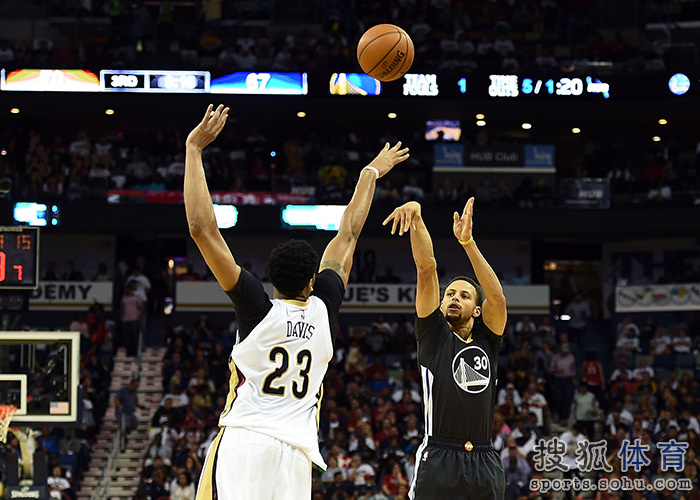  库里单节爆砍21分勇士大胜鹈鹕显王者风范