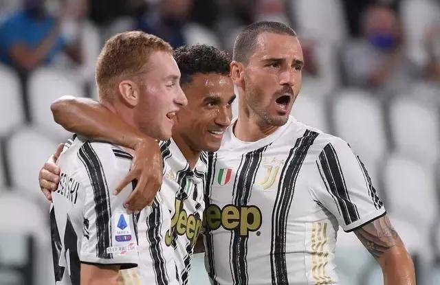  斯佩齐亚爆冷擒拿玻利，黑马成色获广泛认可